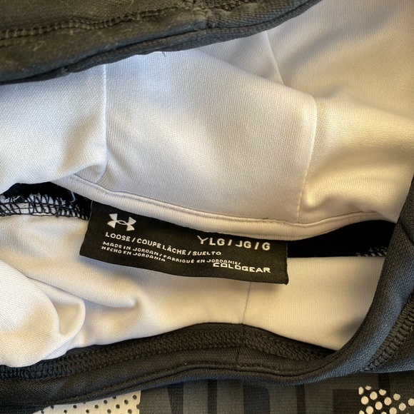 Under Armour Youth Large Black Sweatshirt - Picture 3 of 3